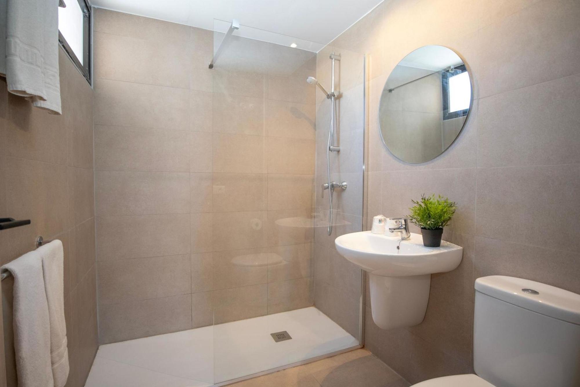 Dynastic Rooms Apartments بينايدورم المظهر الخارجي الصورة