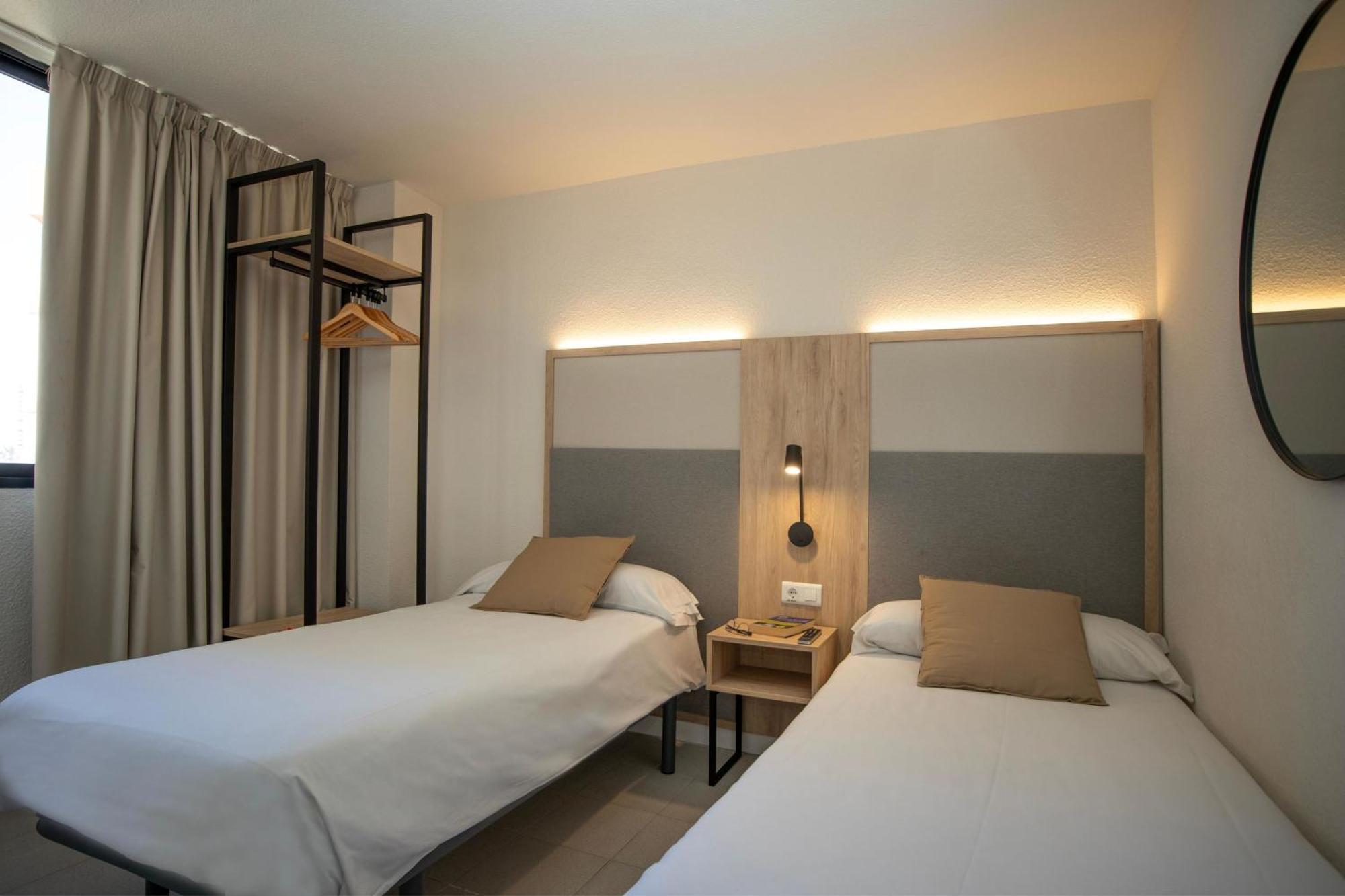 Dynastic Rooms Apartments بينايدورم المظهر الخارجي الصورة